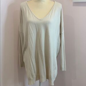 Lovestitch Over sized Cream sweater Size Small